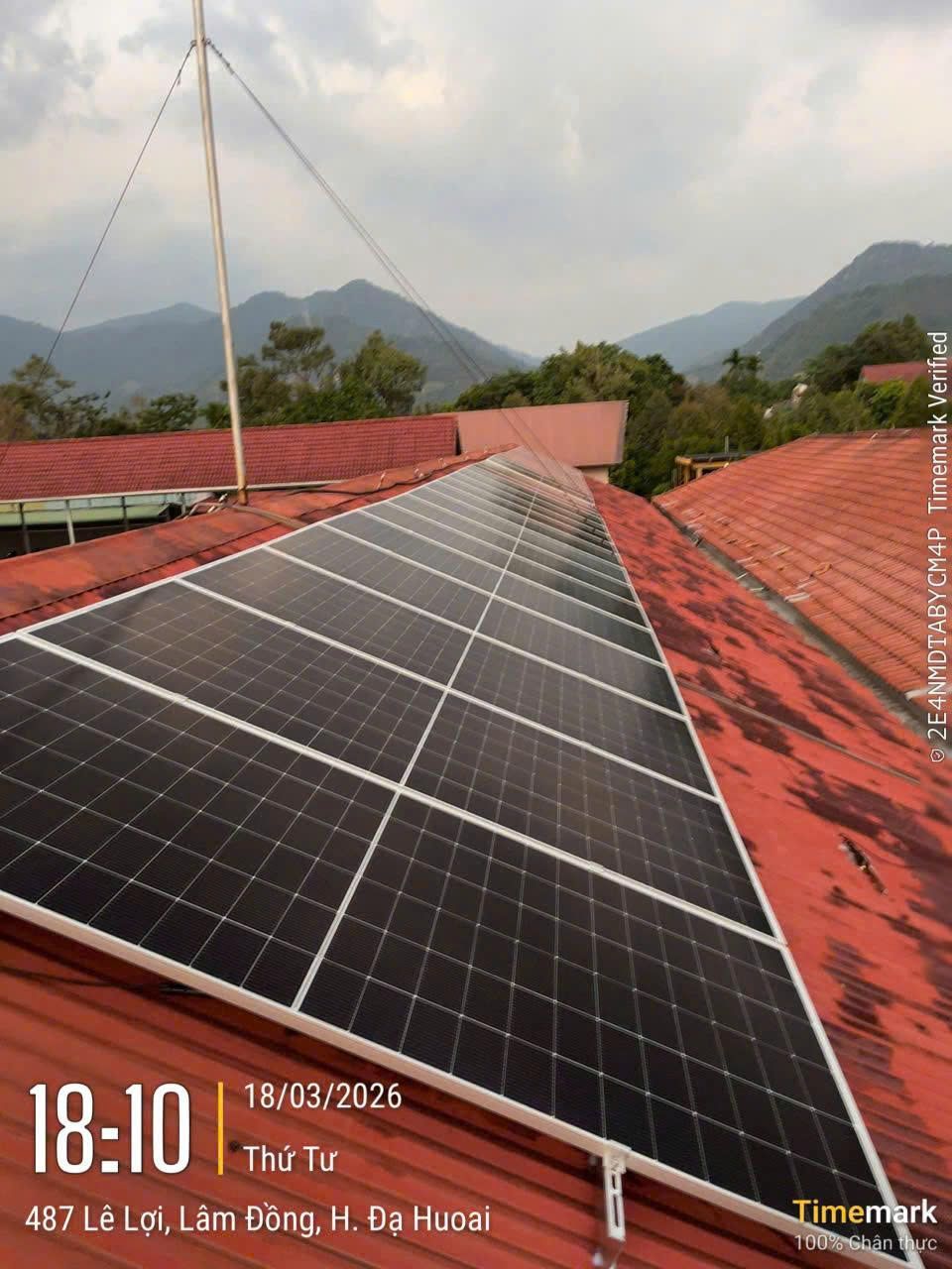 Thi công xây lắp hệ NLMT hòa lưới bám tải 5 Thi công xây lắp hệ NLMT hòa lưới bám tải